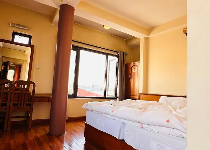 Khumbila Hotel
